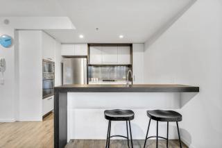 Stylish 2BR Apartment in SODA City Views Parking - Brisbane - 4