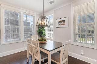 Belwood Manor-Across from Parthenon-5 Min Broadway - 4