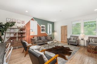 Riff & Rest - 2 Stylish Homes - Mins to Germantown - 3