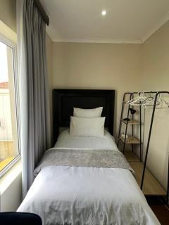 Private Rooms - home-stay - 3