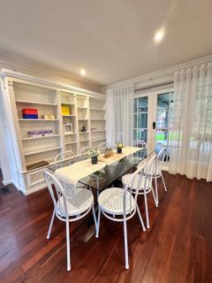 Serene Escape with Birds, Trees & Breeze - Boronia - 5