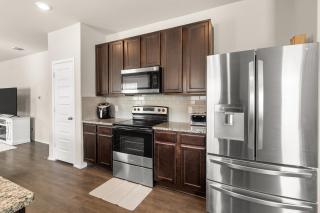 5BR Furnished Stay Near Randolph AFB & Hospitals - 9