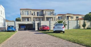 Private Rooms - home-stay - 8