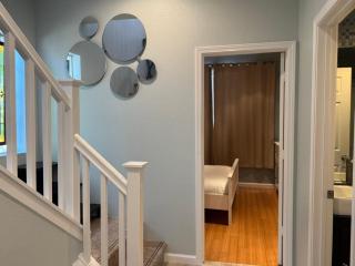 Comfortable Private Room Shared Bath Mins to SF - 2