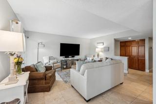 1732 Bluff Villa - 1