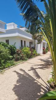 Luxury 4 BR Villa - 1