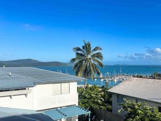 Humble Abode, 5 minute walk to Main Street - 3