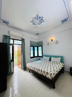 Hotel Lake Vista Stays - 9