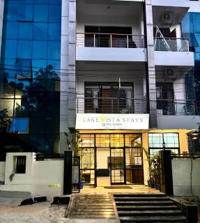 Hotel Lake Vista Stays - 3