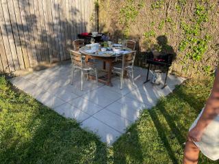 Charming Cottage In Town Near The Beach - 8