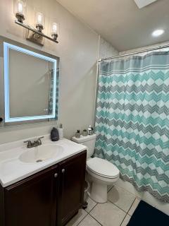 La Casa Contenta - Stylish Casita Near Downtown, Fort Bliss and Hospitals - 8