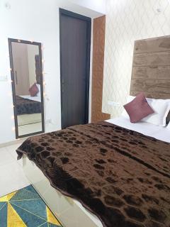 Naple Stay 168 Cozy Convenient Near Advant Tower - 2