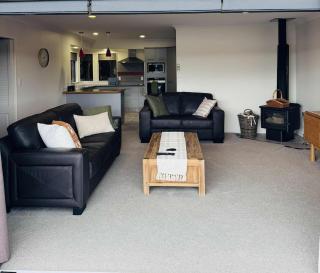 Coastal Comfort - Views for the Whole Crew - 6