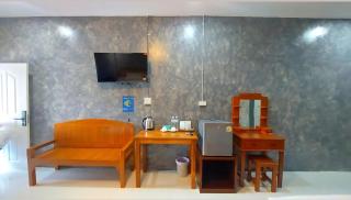 J House Has Love - 4