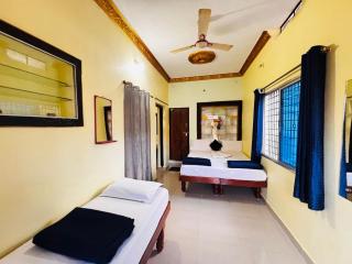 Raghavi homestay Hampi - 0