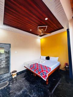 Raghavi homestay Hampi - 2