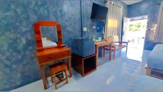 J House Has Love - 7