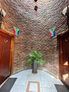 Broadway Whale Guest House - 3