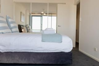 Beachfront Getaway with Views, Pool & Tennis Court - 9