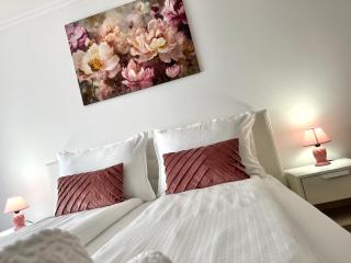 Luxury Apartment - 6