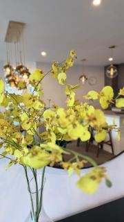 Stylish Southbank apartment Plus Free Parking for 2 Cars - 2