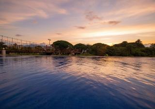 Intimate Riverside Resort - 8