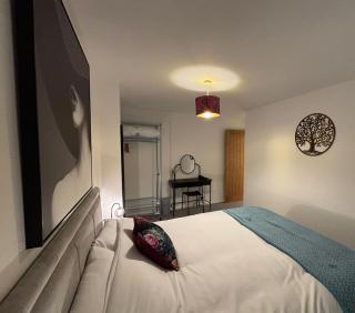 New City Centre Apartment No 5 Free Parking - 0