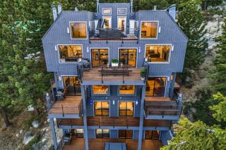 LUXE 15 Blue Diamond Lodge Lake Tahoe Hot Tub - 5