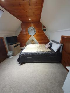 Private Double Room in Cardiff - 8