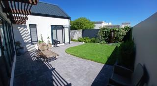 White Feather Wellness House and Beauty Spa - 7