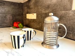 Onyx Beach Villa - Cozy 2BR - Walk to Beach - 3