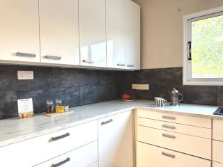 Onyx Beach Villa - Cozy 2BR - Walk to Beach - 7