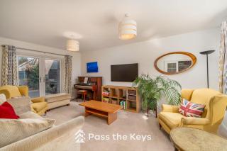 Pass the Keys Spacious Modern Family Home - 20 mins to Oxford - 5