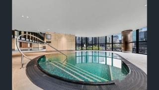 381D Beautiful CityView 2BR FREE Parking Pool Gym - 7