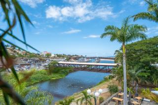 Sunset Léla Meublé de tourisme 3 étoiles Saint Gilles appartement t 3 avec terrasse vue port et mer - 7