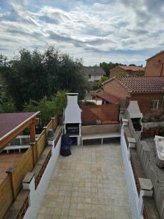 Modern Duplex Studio with BBQ - 7