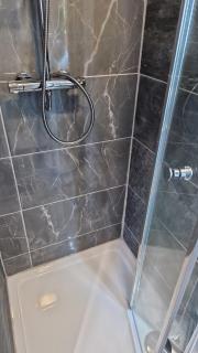 Ensuite Double Room in London - 6