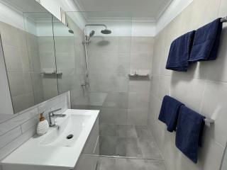 Coral Oasis - Cairns - Holloways Beach - 6