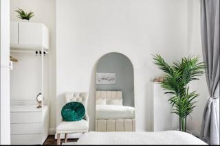 Spacious Apartment with Terrace Kings Cross - 2