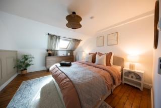 Comfort and Video Projector Close to Downtown - 0