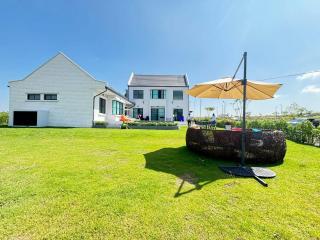 Gaia Luxury Pool Villa Khao Yai - 0