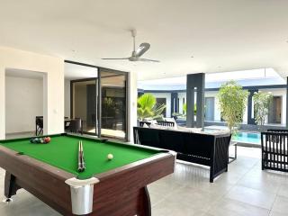 Luxurious 4 bedroom Villa next to the lagoon - 4