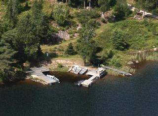 Accommodation near lake and forest including rowing boat - 0