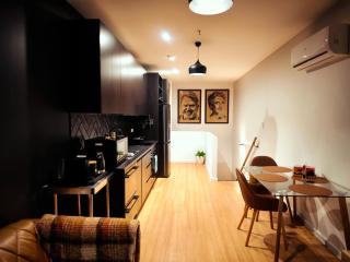 Bright & Modern Apartment -Heart of Launceston - 7
