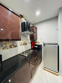 StayLowkey Apartment Bahria Town Lahore - 4