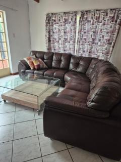 Countryside Garden Cottage, Sleeps 2 - 8