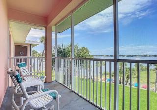 Riverfront Two Bedroom Condo with Balcony and Pool - 0