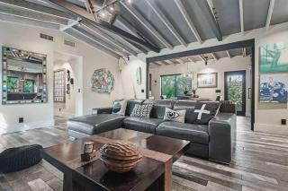 Elegant Three Bedroom Coastal Villa with Private Pool - 8