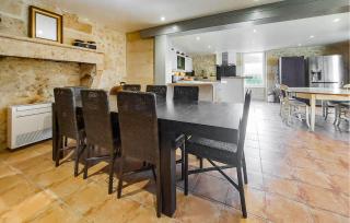 Cozy Home In Montcaret With Wifi - 1