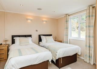 Kessock Highland Lodges - 3